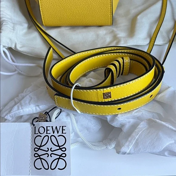 Loewe Mini Hammock Bag - Picture 3 of 14
